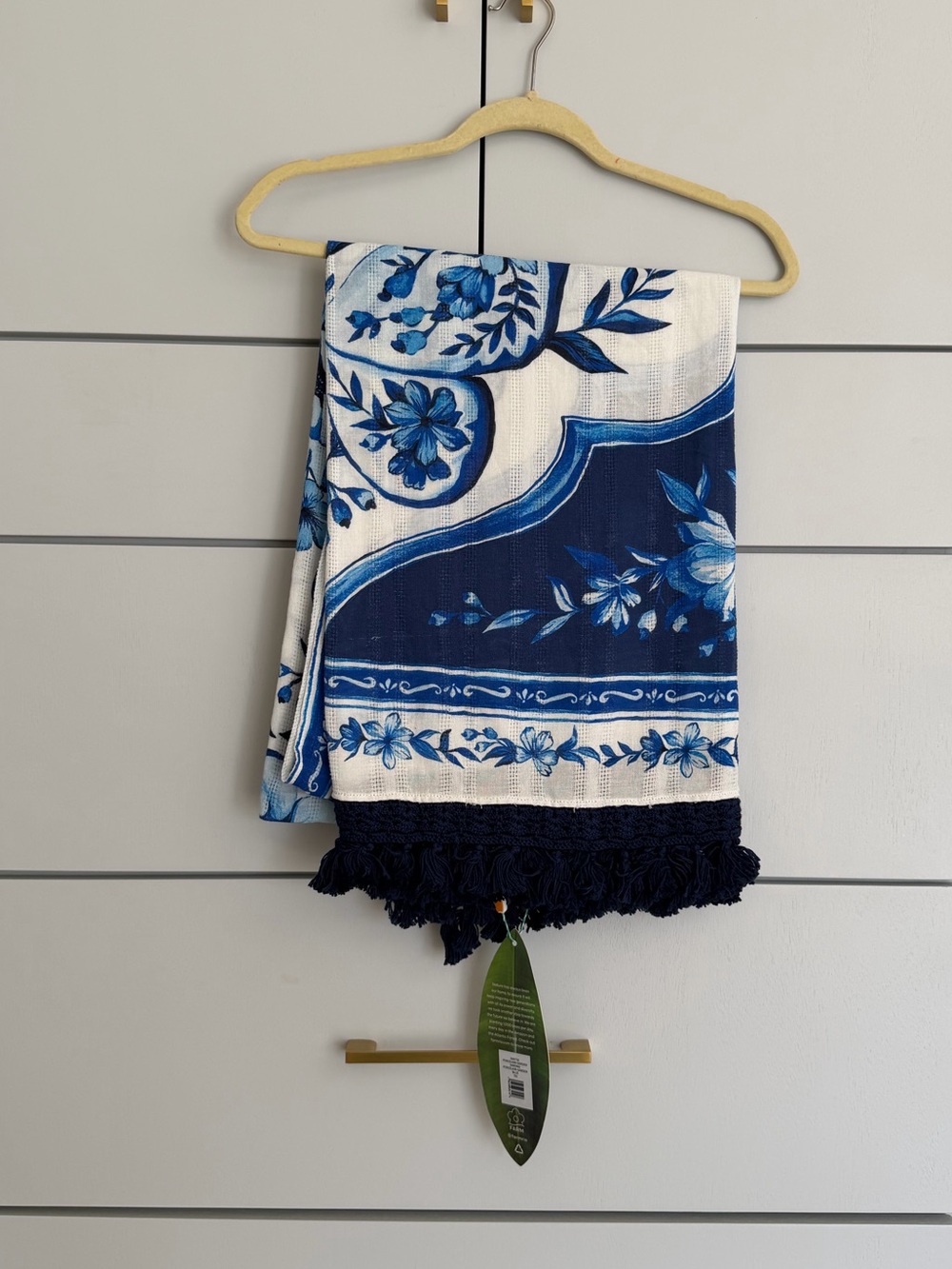 Farm Rio Porcelain Garden Sarong - Picture 4 of 7